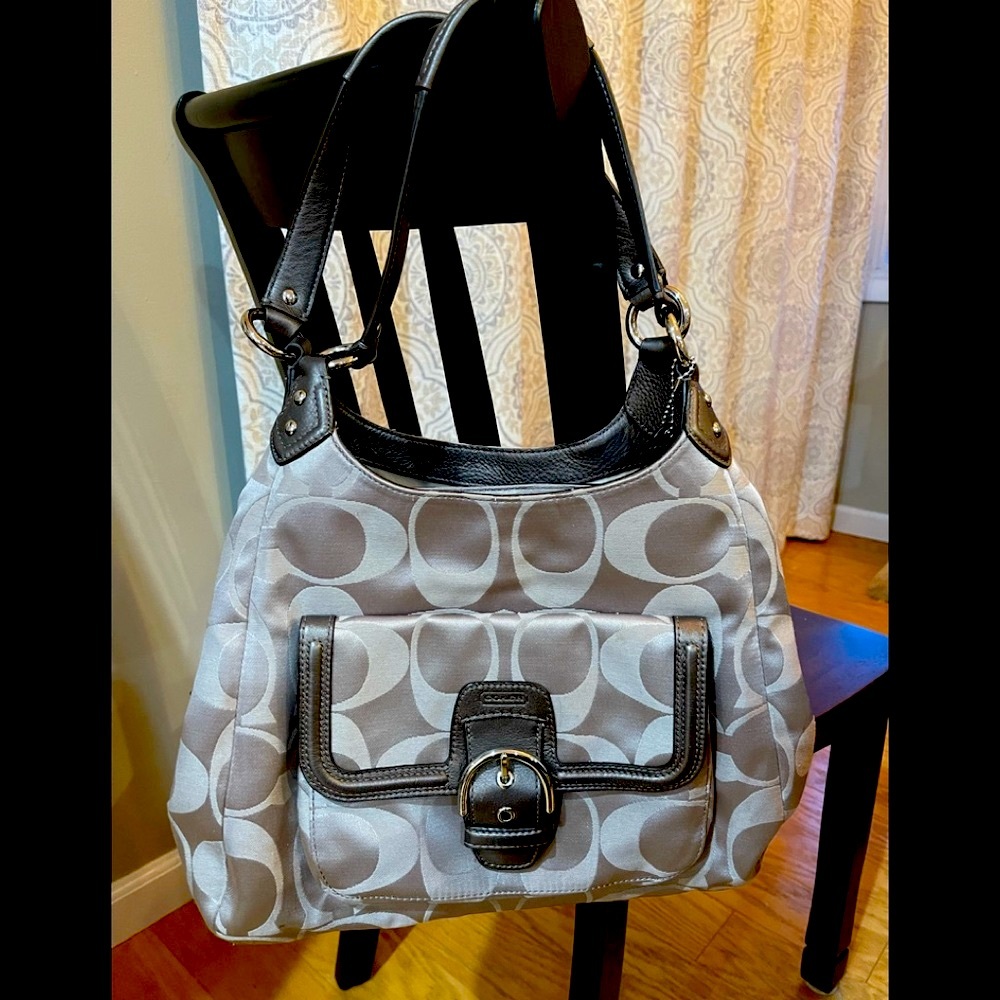 🌼🌸COACH monogram shoulder bag